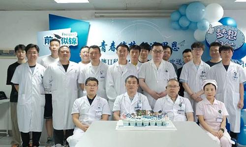 湘雅三医院肝胆胰外科II科举办第三届毕业研究生“青春筑梦，行远思恩”欢送会